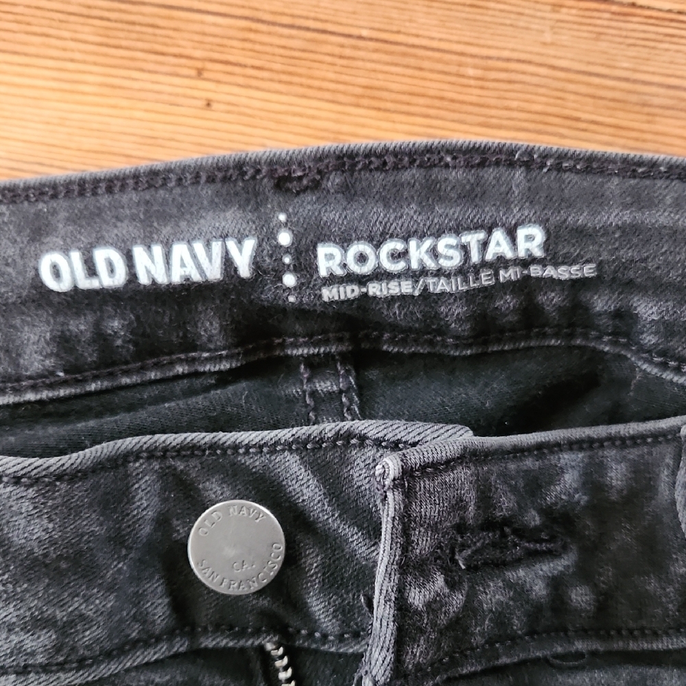 GAP Black "ROCKSTAR" Distressed Jeans - Picture 2 of 4
